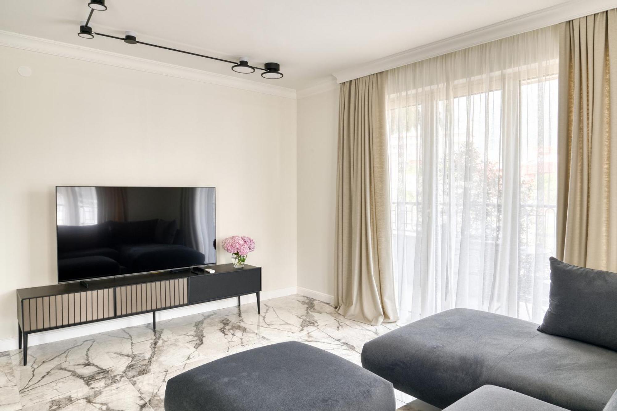 Ap Royal Oak - 2 Bedroom Apartment In Budva Dış mekan fotoğraf